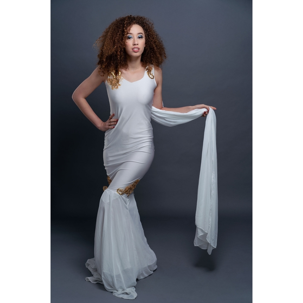 Goddess gown - Picture 5 of 6